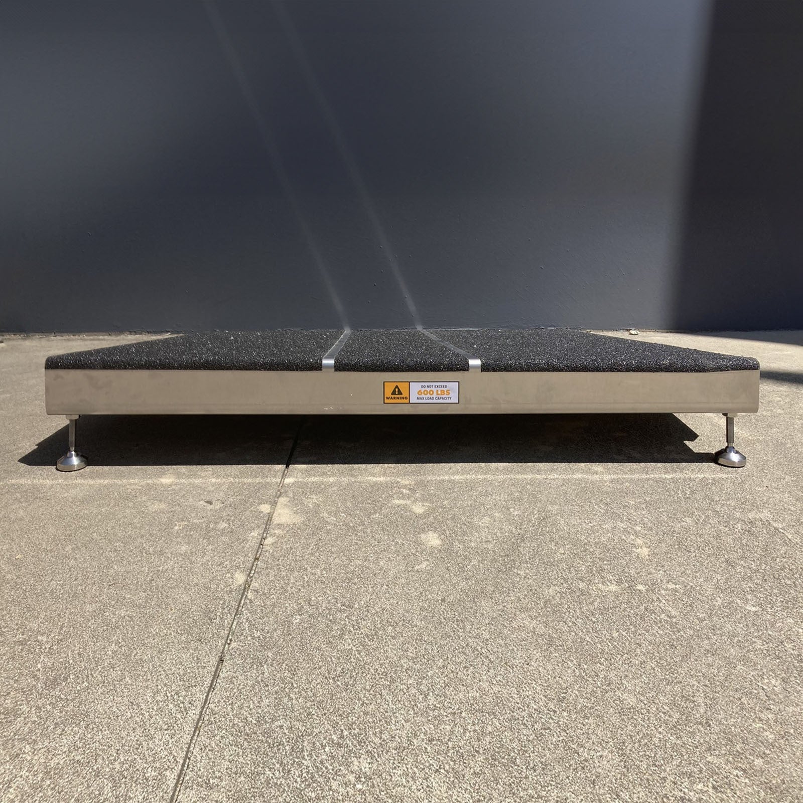Ramptec Aluminium Adjustable Threshold Ramp 90Cm X 90Cm 272Kg Capacity - With Grit Tape
